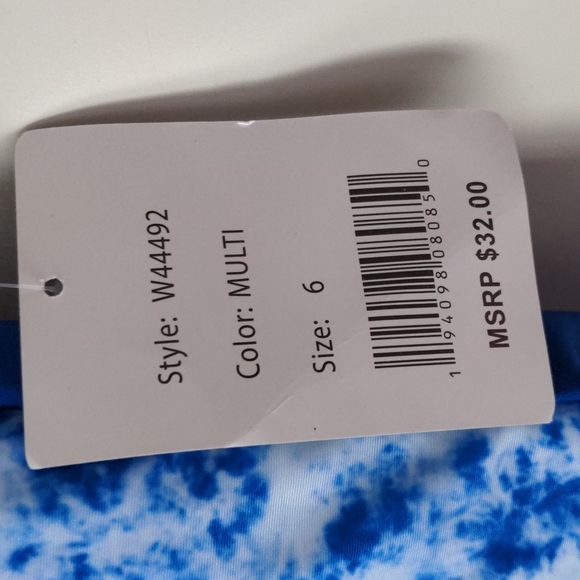 Freestyle Revolution Girl's Size 6 Fully Lined Tie Die Pineapple Print S… - Picture 4 of 8